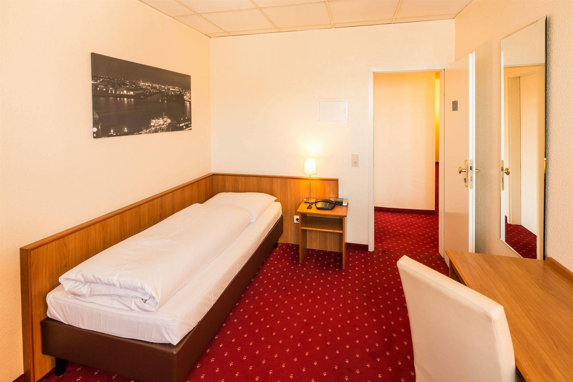 Heikotel - Hotel Windsor Hamburg Bagian luar foto